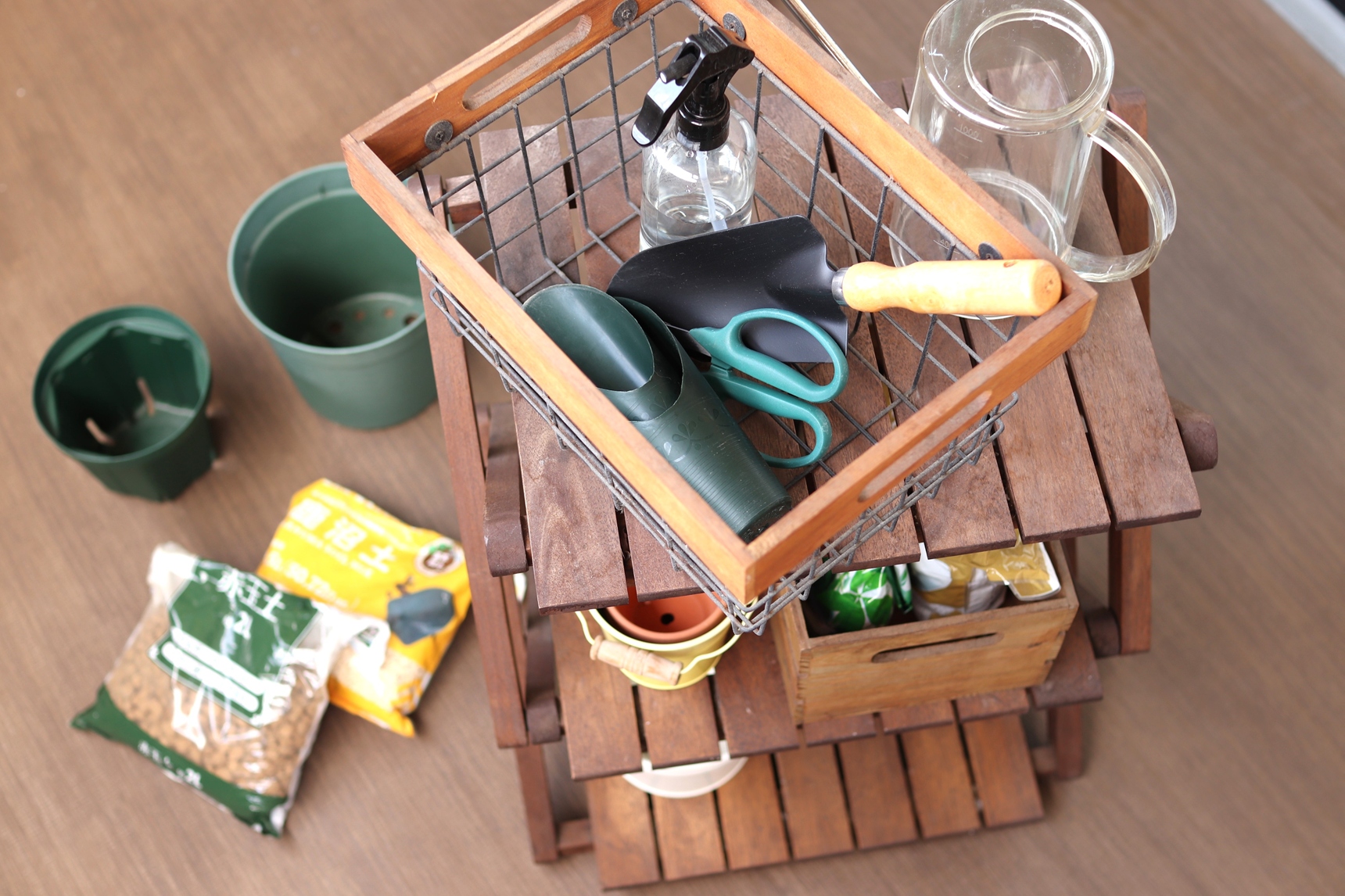 ガーデニング用品の収納