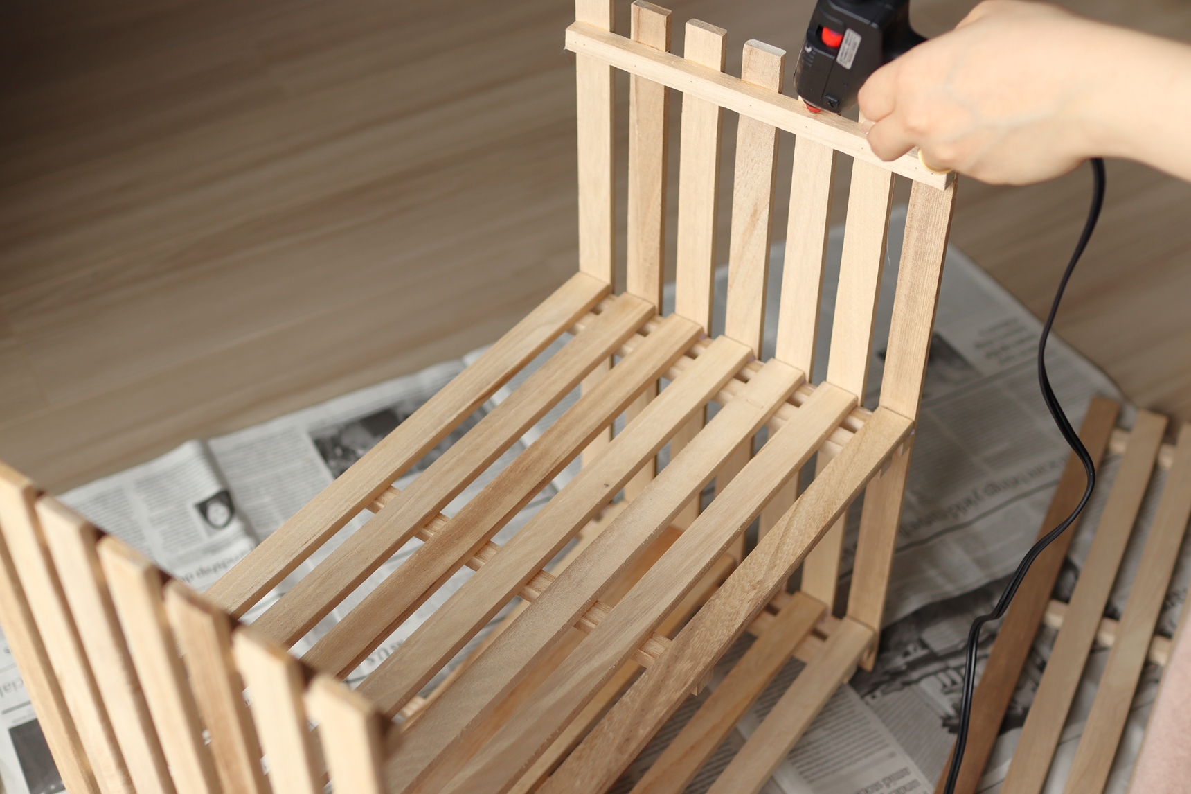 天板を接着する