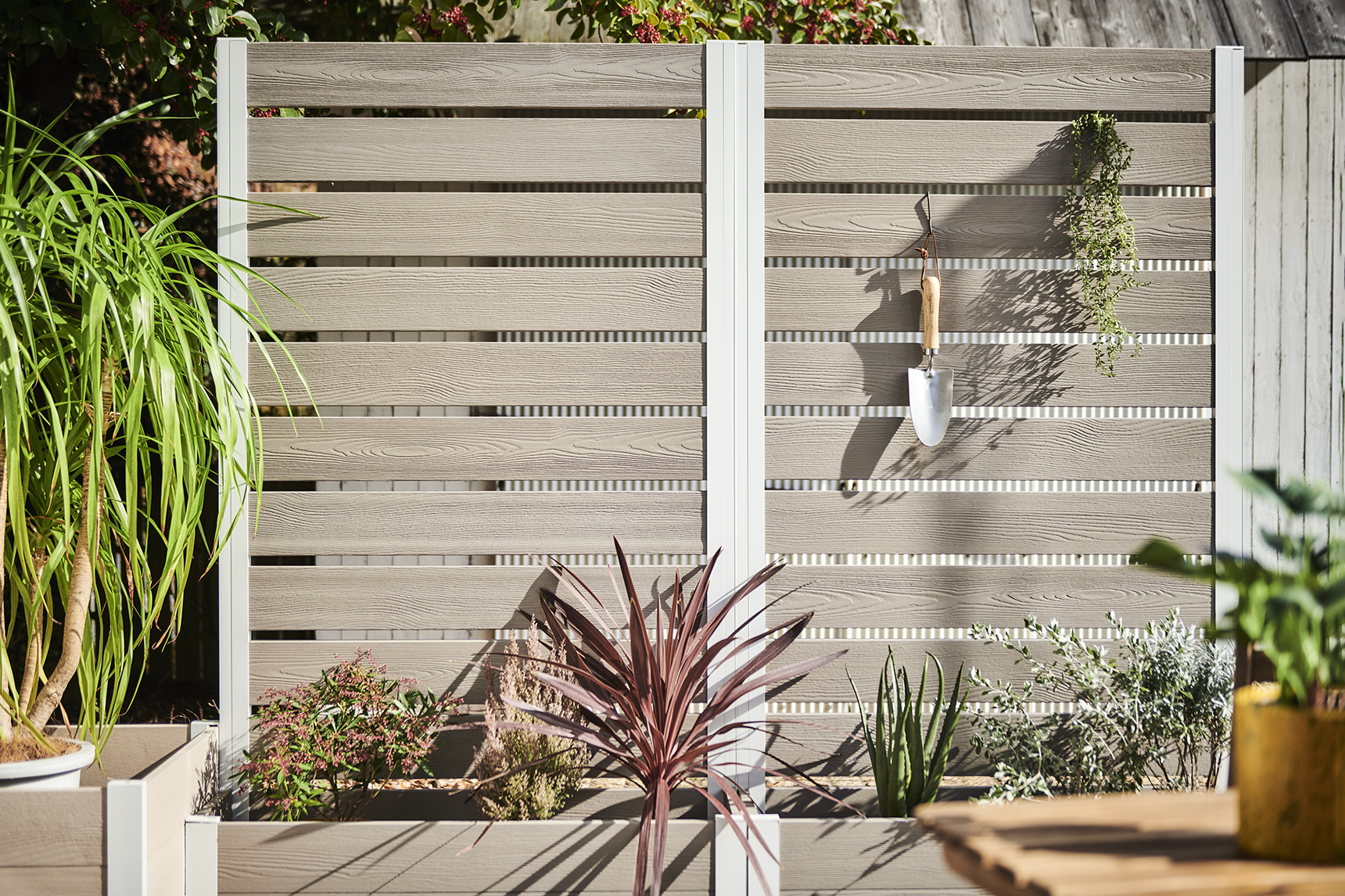 プランターフェンス,庭