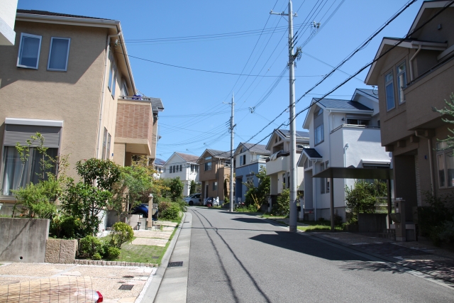 見通しのいい一戸建ての住宅街